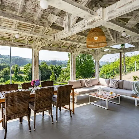 Chalet La Casona Del Viejo